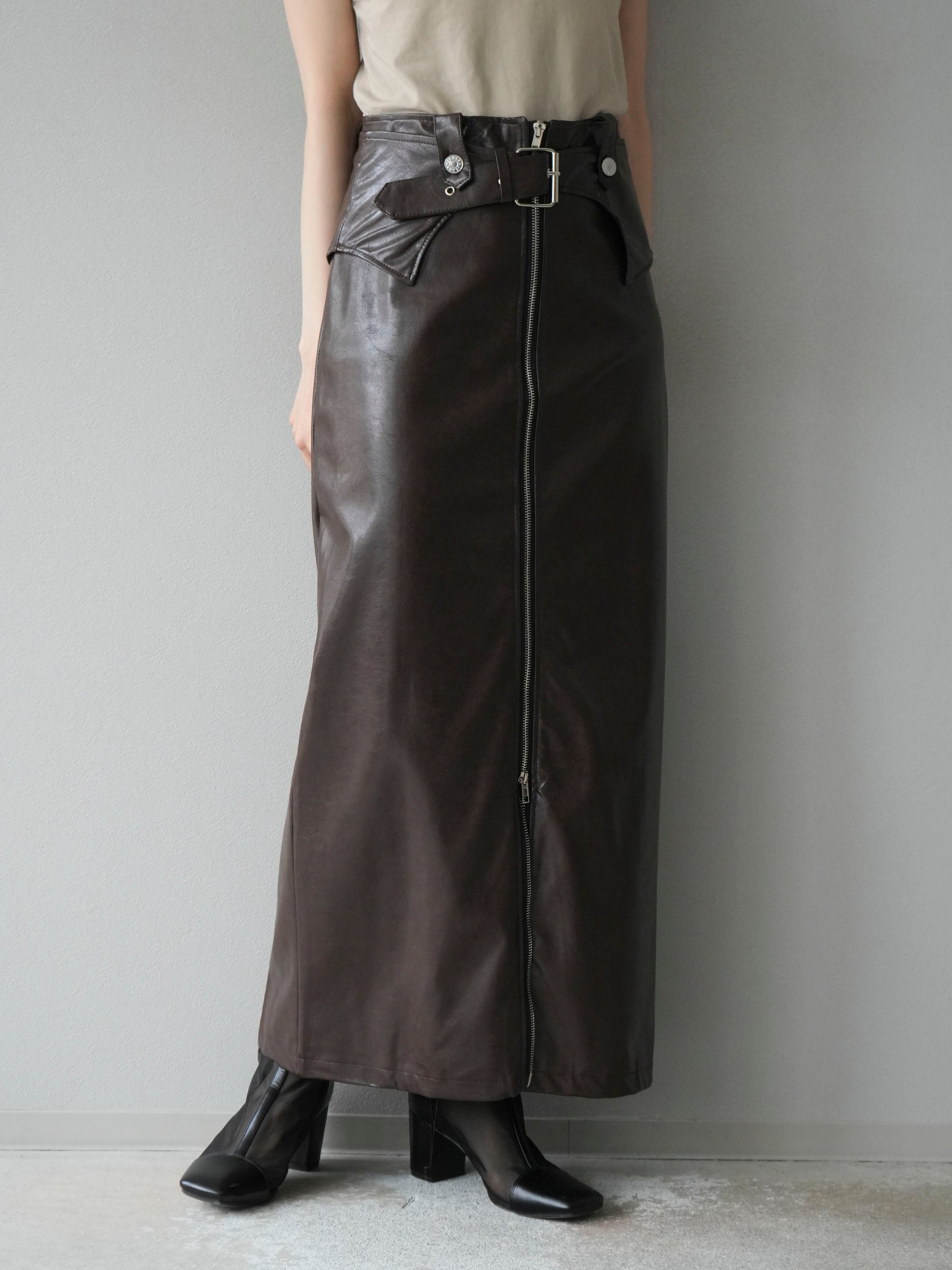 予約]ベルトデザインレザータッチZIPタイトスカート/ブラウン – Lumier