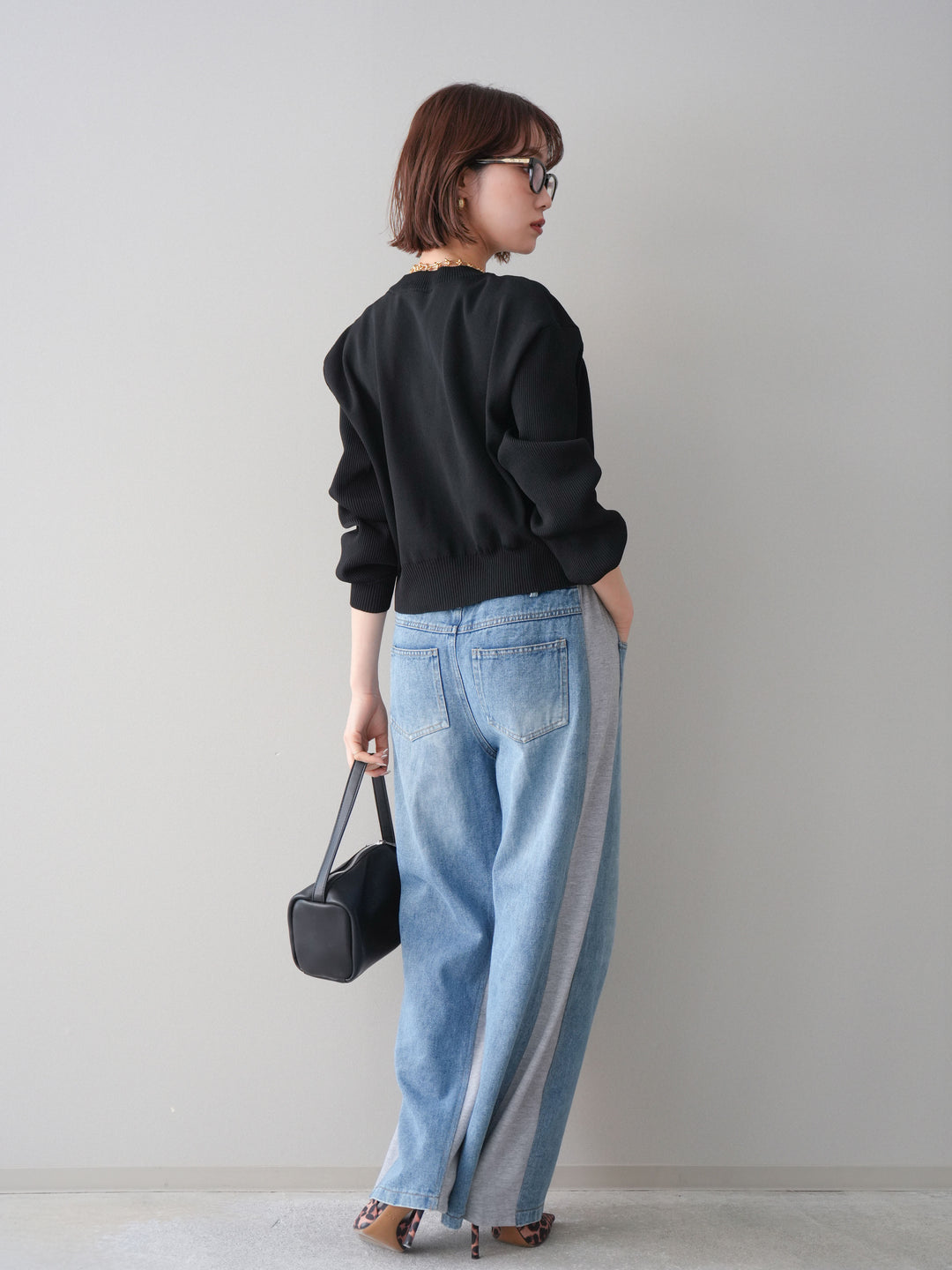 [SET]メタルボタンクルーネックニットカーディガン+デニム切替スウェットパンツ(2set)