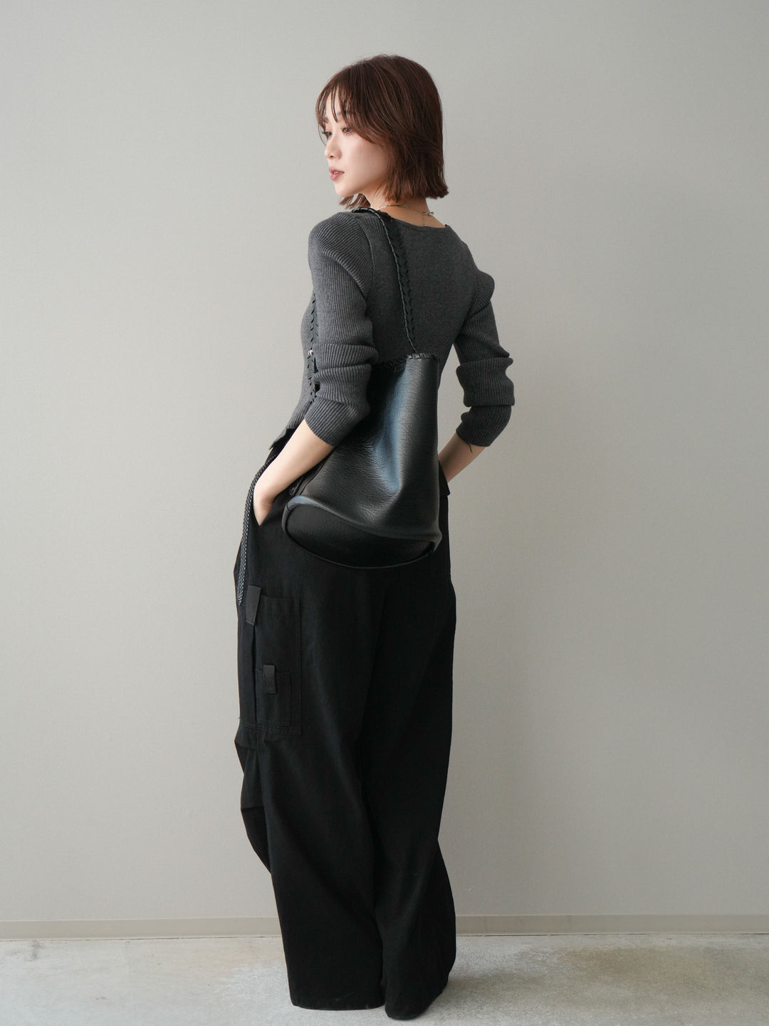 [SET]Vネック配色レイヤードスリットニットトップス+コットンタックループパンツ(2set)