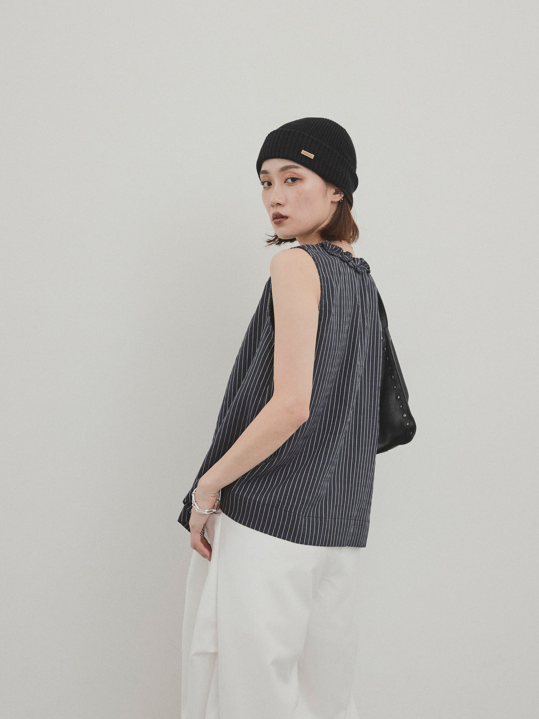 [SET] 條紋荷葉邊上衣 + 附設計環的側褶褲 (2 套)