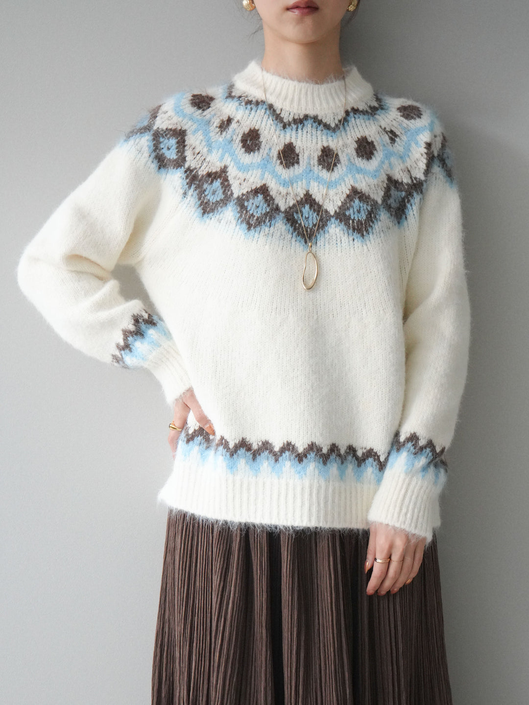 [SET]ソフトタッチ求心柄ニットプルオーバー+裾レーススウェードプリーツマキシスカート(2set)