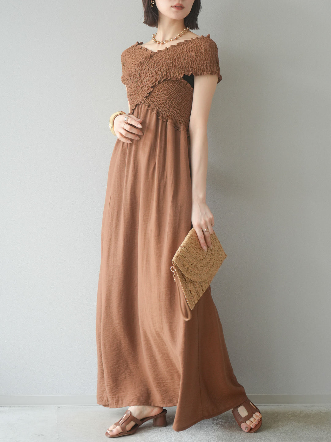 [予約]シャーリングクロスワンピース/ブラウン