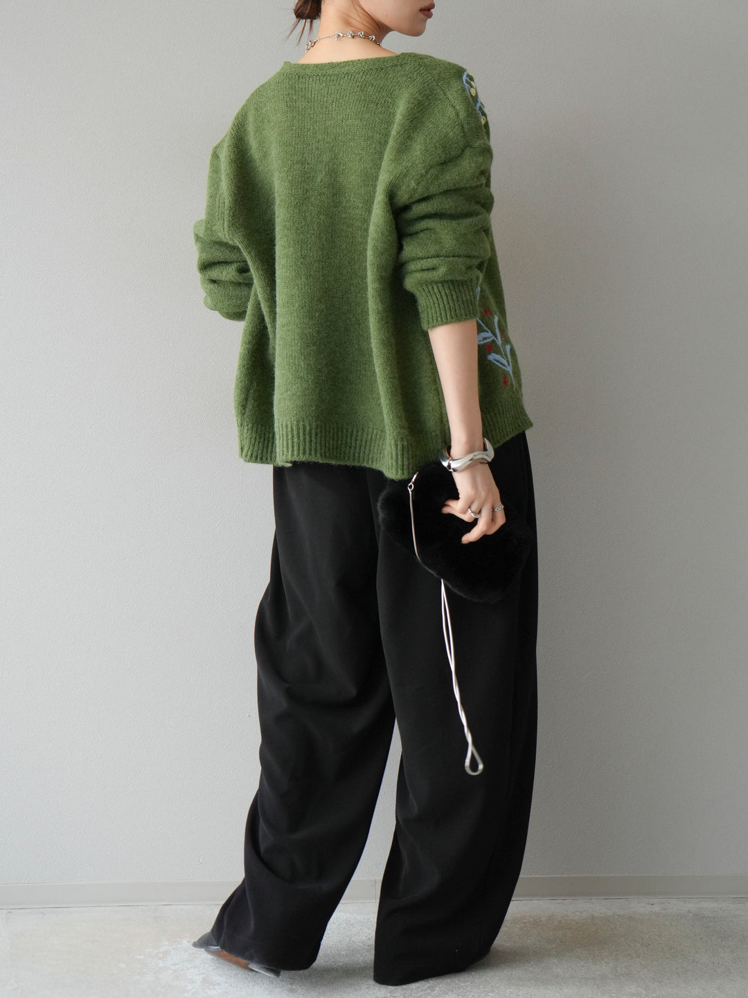 [SET]フラワー刺繍ニットカーディガン+ベルト付タックワイドパンツ(2set)