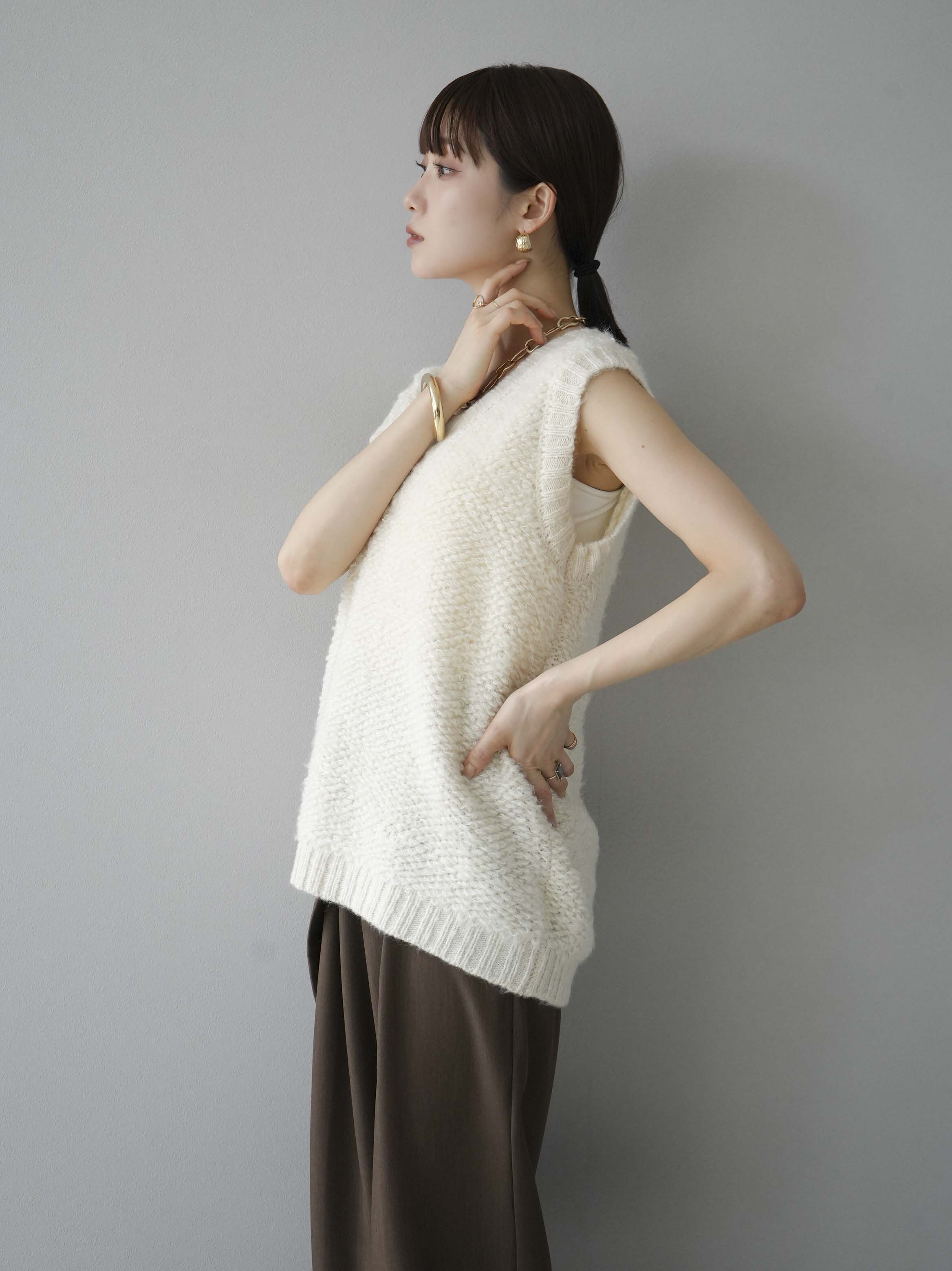 MAYDI アイボリー ケーブル編み ニットベスト MAYDI アイボリー ケーブル編み ニットベスト MAYDI アイボリー