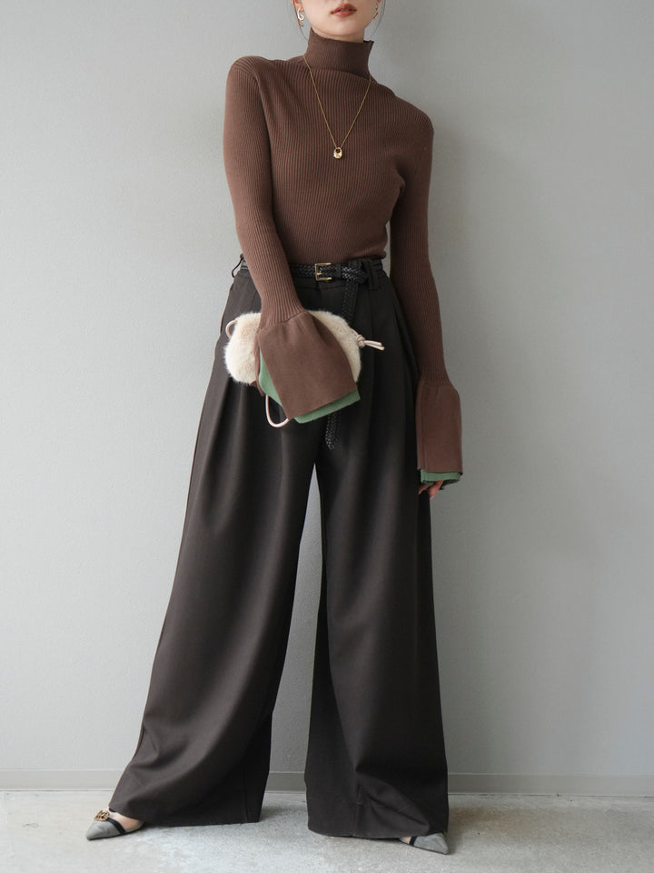 [SET] 疊層喇叭袖高領針織上衣 + 雙褶寬褲 (2 套)