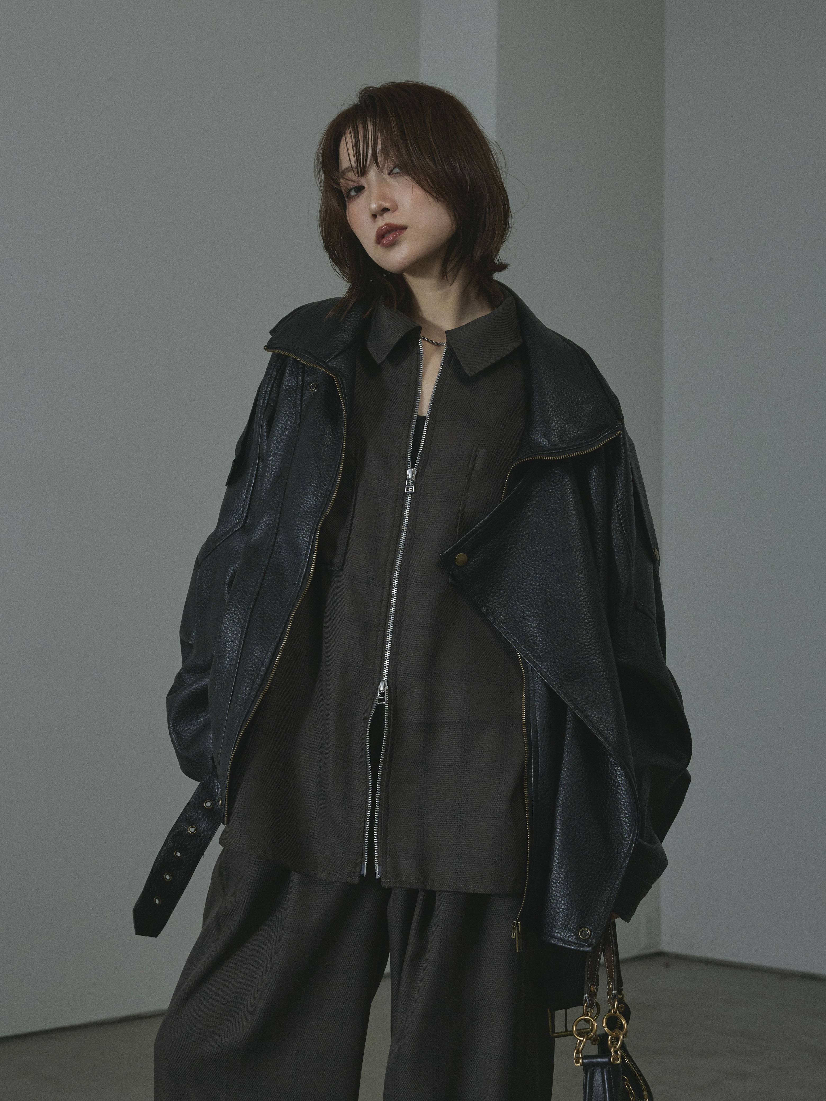 HERMES スタンドカラーブルゾン レザーパイピング L相当 ブラック系 HERMES スタンドカラーブルゾン レザーパイピング L相当 ブラック系