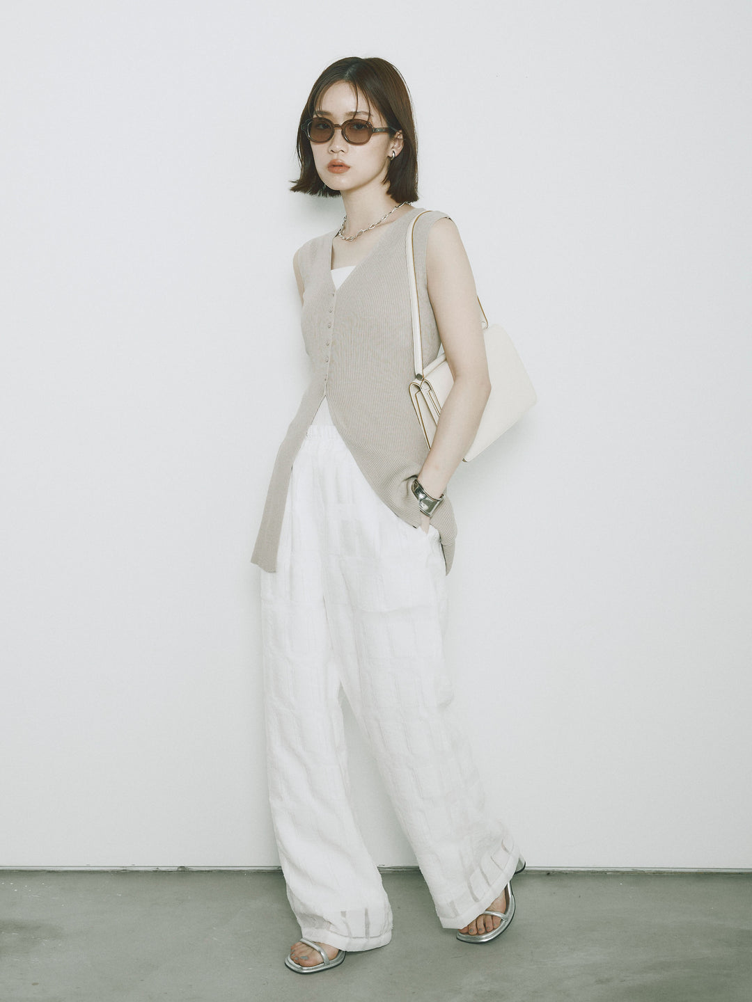 [予約]フロントスリットリブシェイプニットトップス/ベージュ