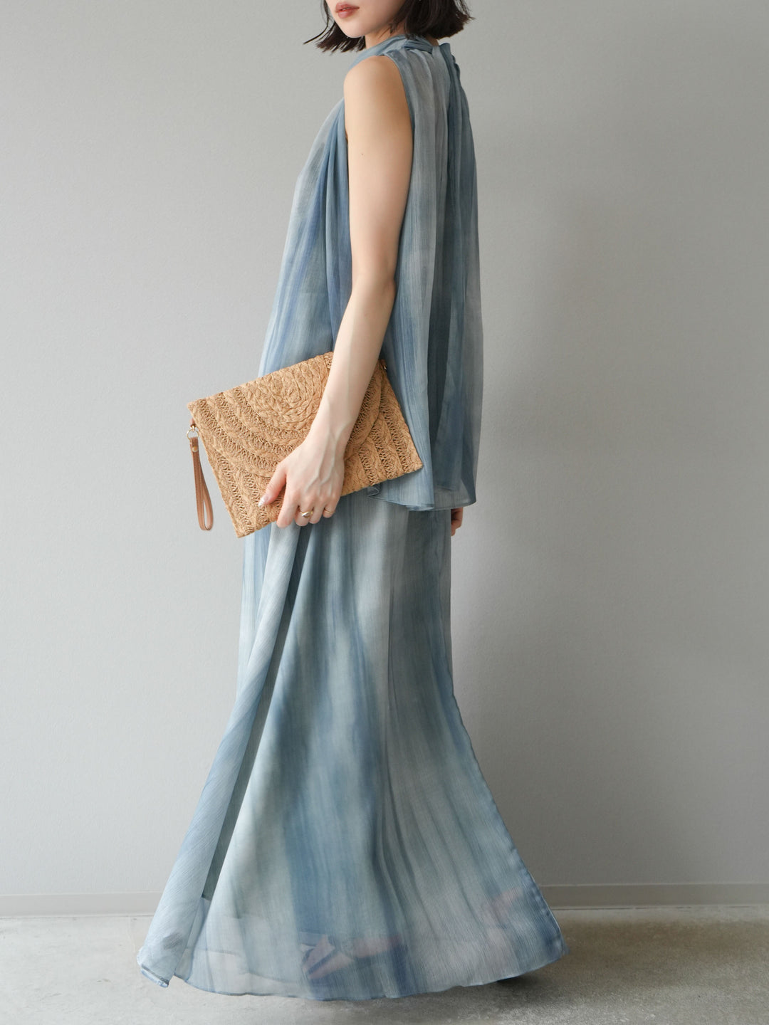 [SET]ニュアンスシアーホルターネックブラウス+ニュアンスシアーフレアスカート(2set)