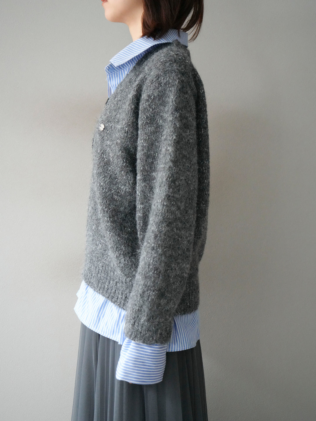 [予約]ストライプシャツドッキングMIXヤーンニットプルオーバー/charcoal