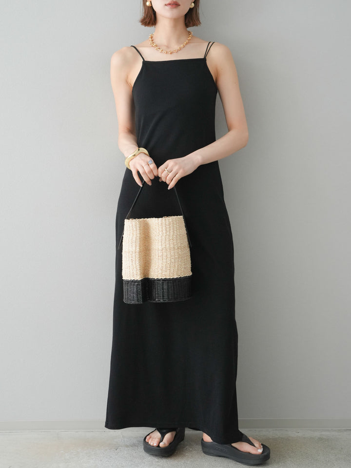 【預購】羅紋罩杯吊帶洋裝/黑色