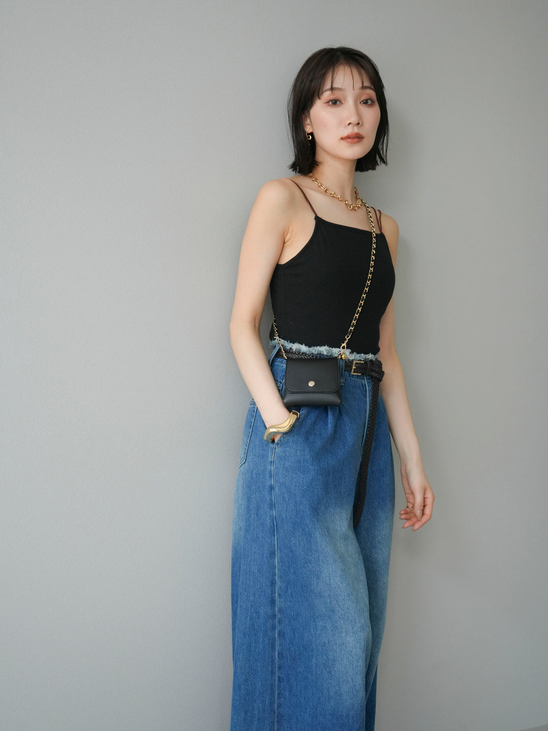 【預購】雙色吊帶罩杯背心/黑色