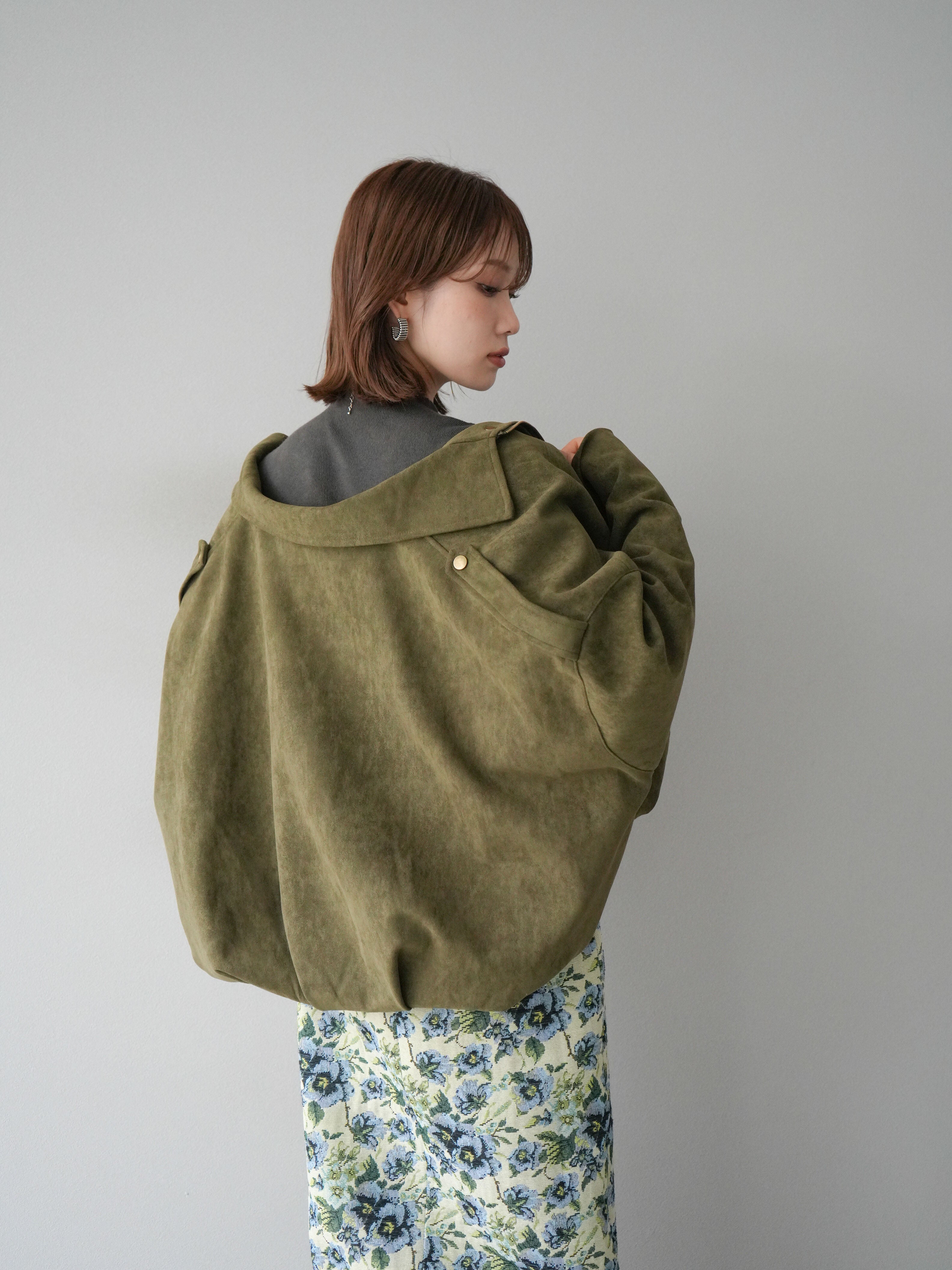 予約]スウェードオーバーブルゾン/カーキ – Lumier