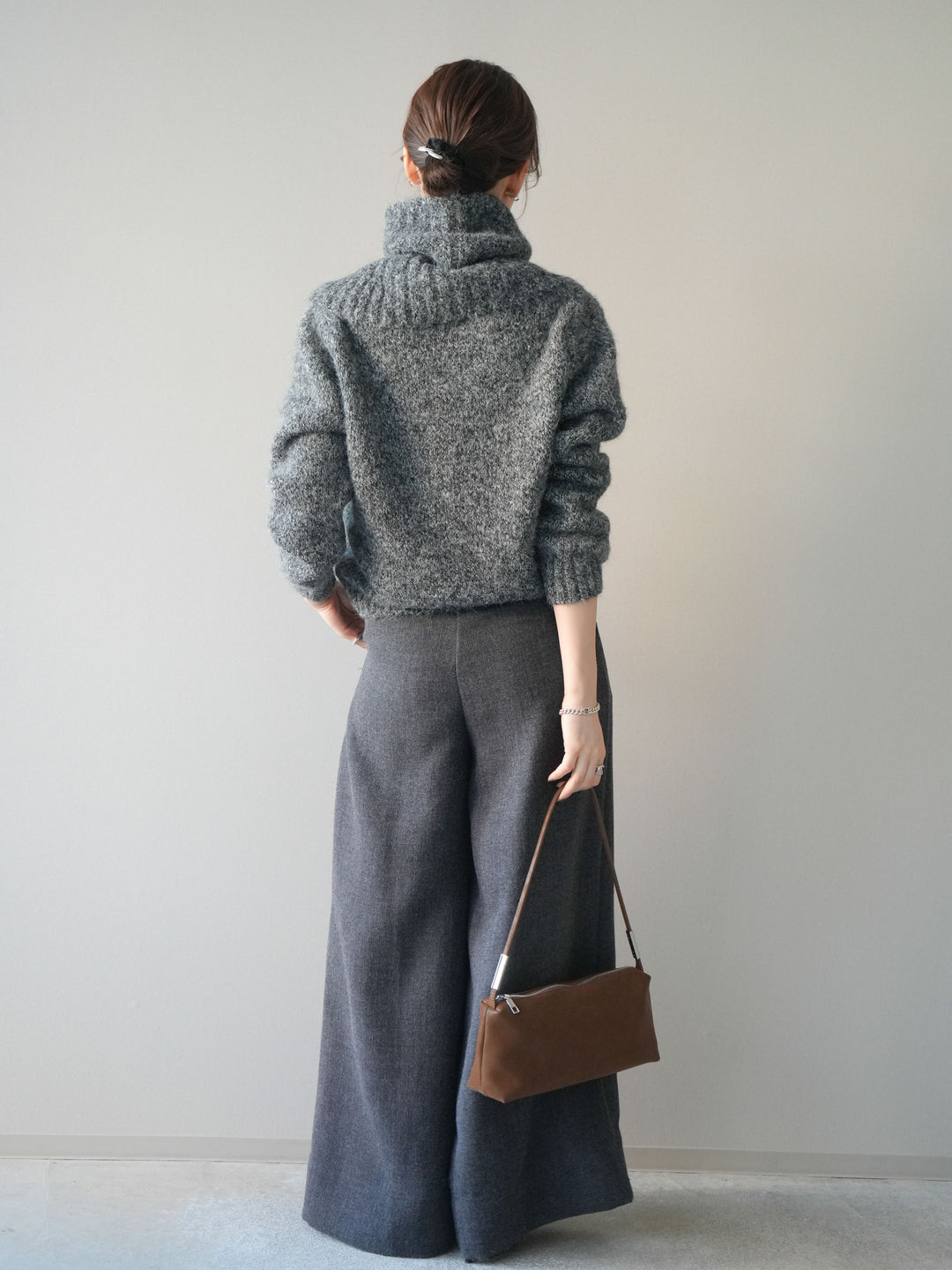 [予約]ウールタッチベルト付ワイドパンツ/charcoal