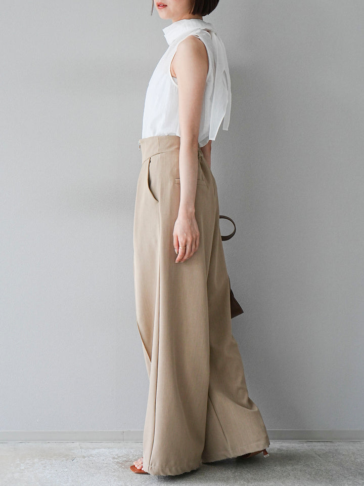[SET] 後繫帶無袖上衣 + 拉鍊褶襉寬褲 (2 套)