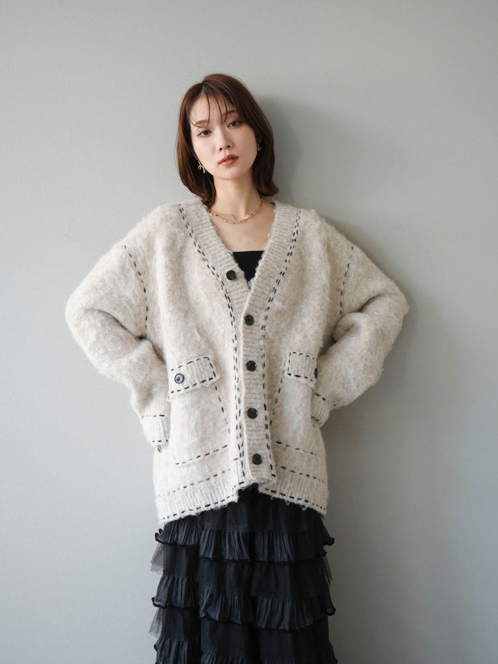 [予約]ステッチVネックニットカーディガン/アイボリー