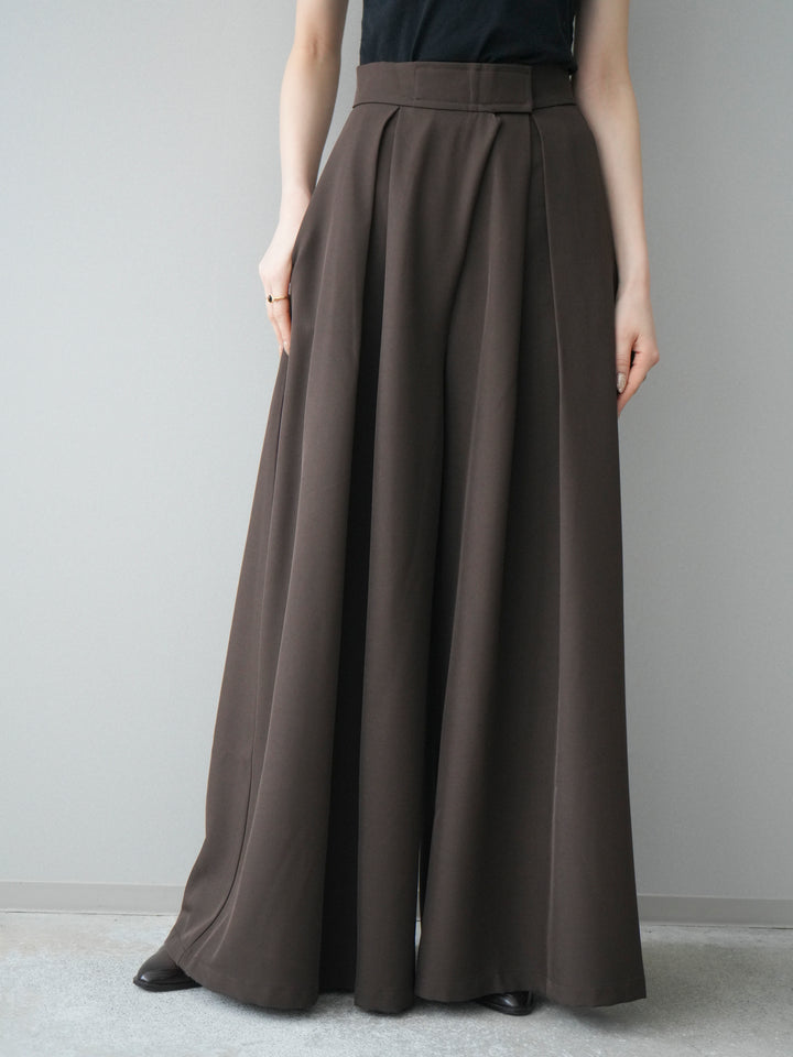 [予約]テープベルトタックバギーパンツ/brown