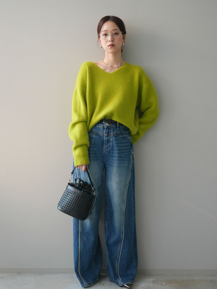 [SET]シュシュ付きアンゴラタッチVネックニットプルオーバー+サイドフリンジワイドデニムパンツ(2set)