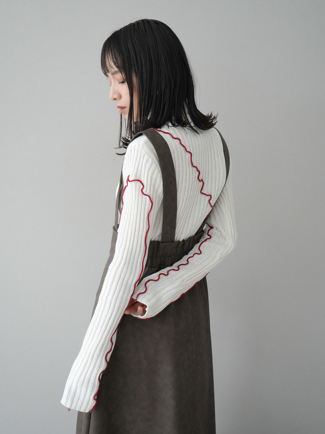 【預購】色彩協調柔和高領針織上衣/象牙色