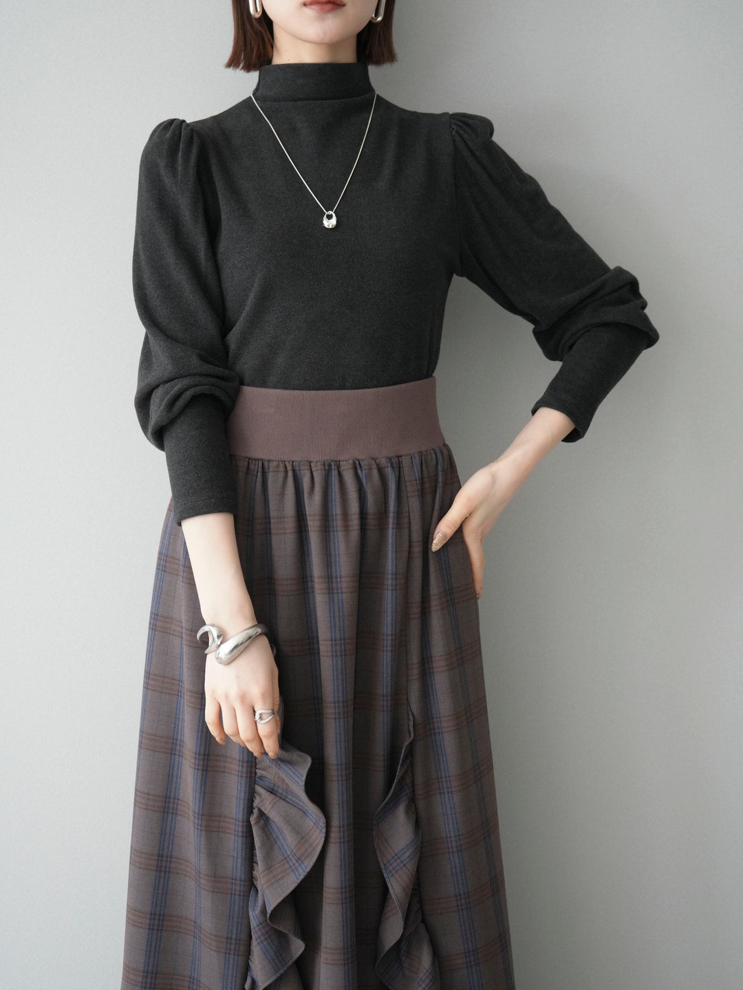 [SET]プチネックパワーショルダー起毛トップス+チェック柄フリルハイウエストマキシスカート(2set)