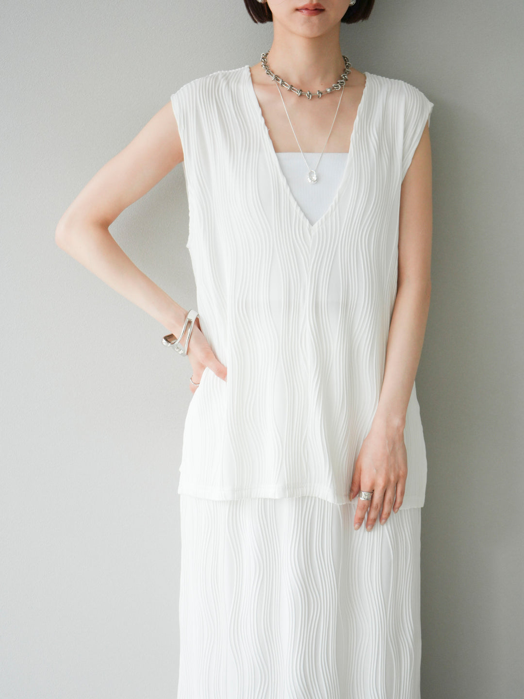 [SET]ウェーブパイピングVネックベスト+選べるアクセセット(2set)