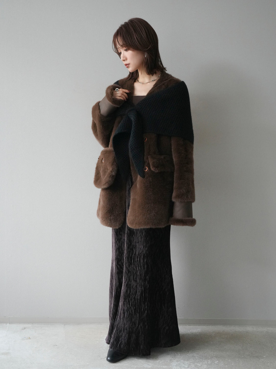 [予約]バッグ付エコファーノーカラーコート/brown