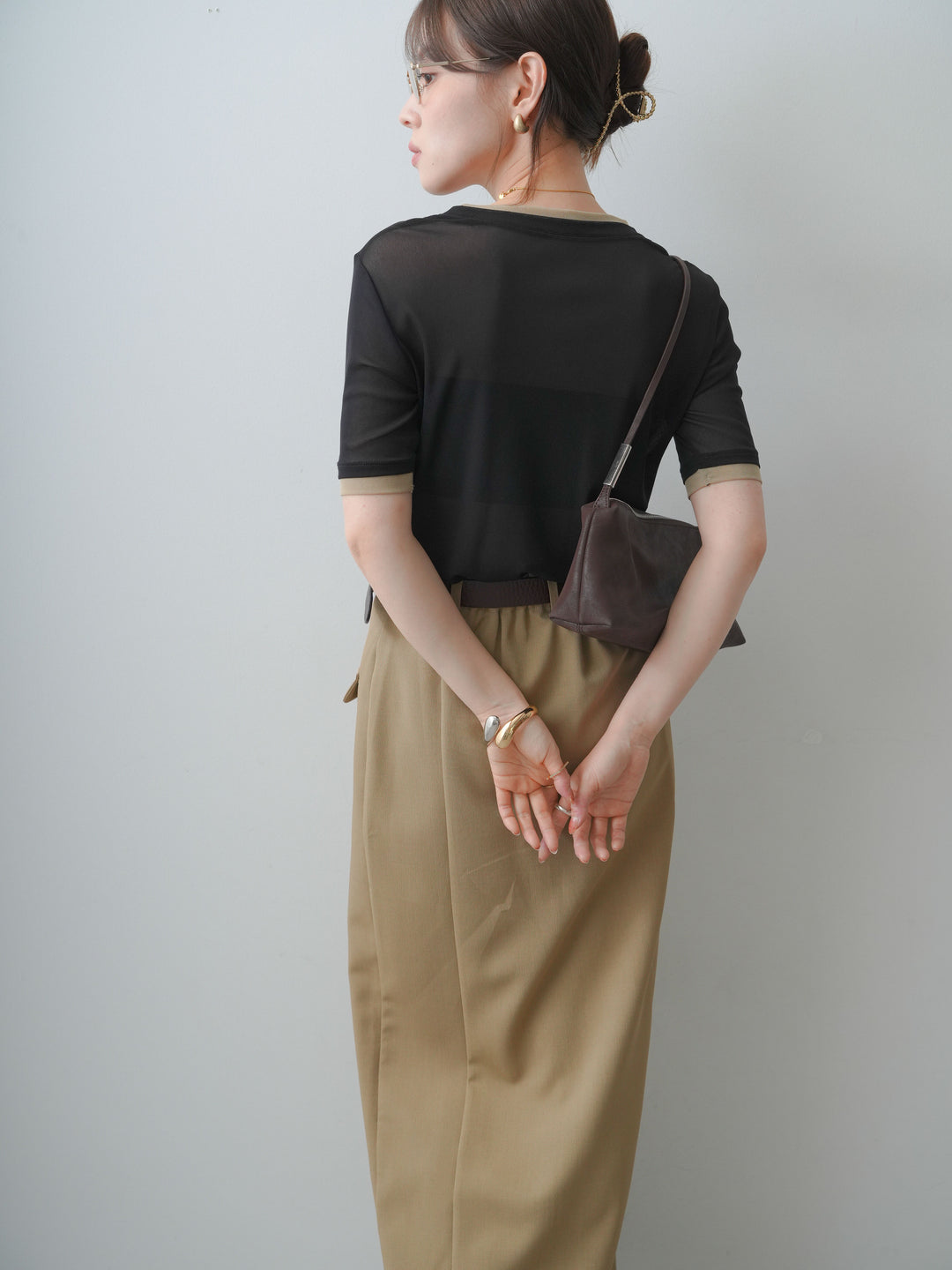 [SET]トリムレイヤードシアー半袖トップス+クレープデシンフラップ付きストレートスカート(2set)