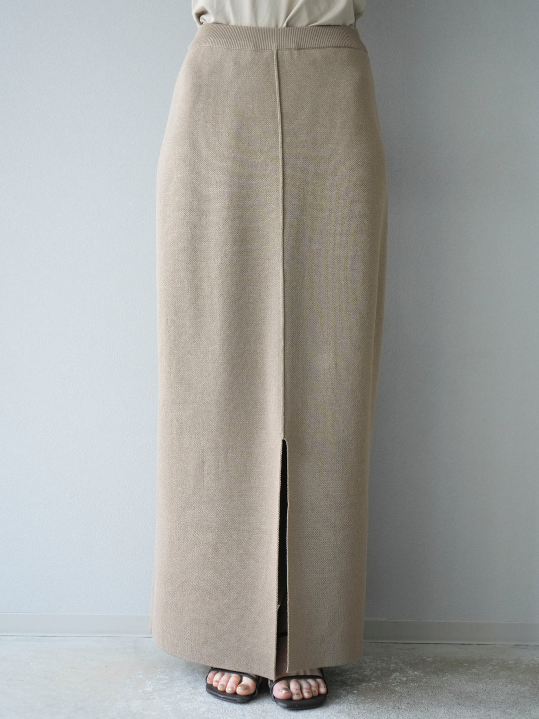 [予約]レーヨンポリIラインニットスカート/ベージュ