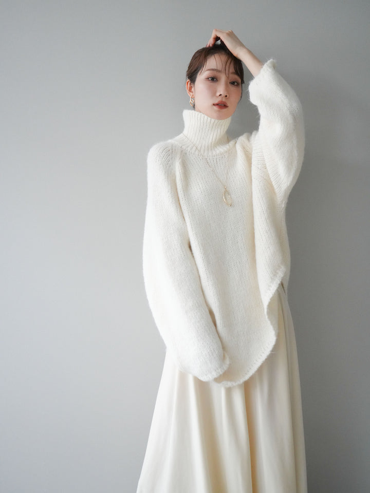 [予約]アシンメトリーハイネックニットプルオーバー/beige