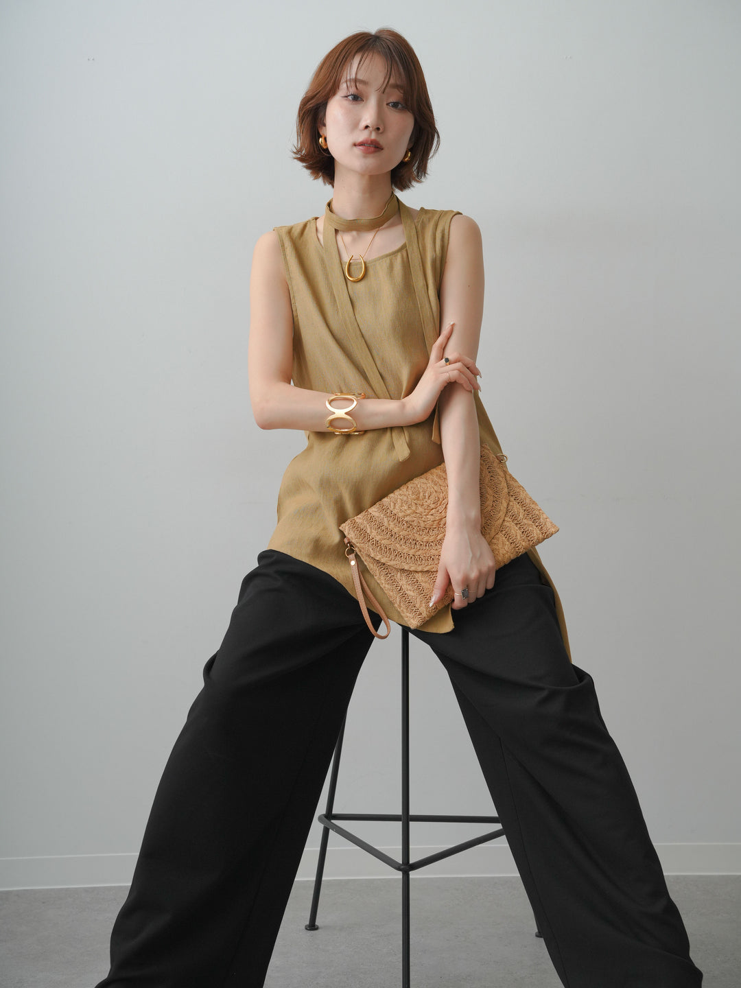 [予約]タイ付アシメヘムノースリトップス/beige