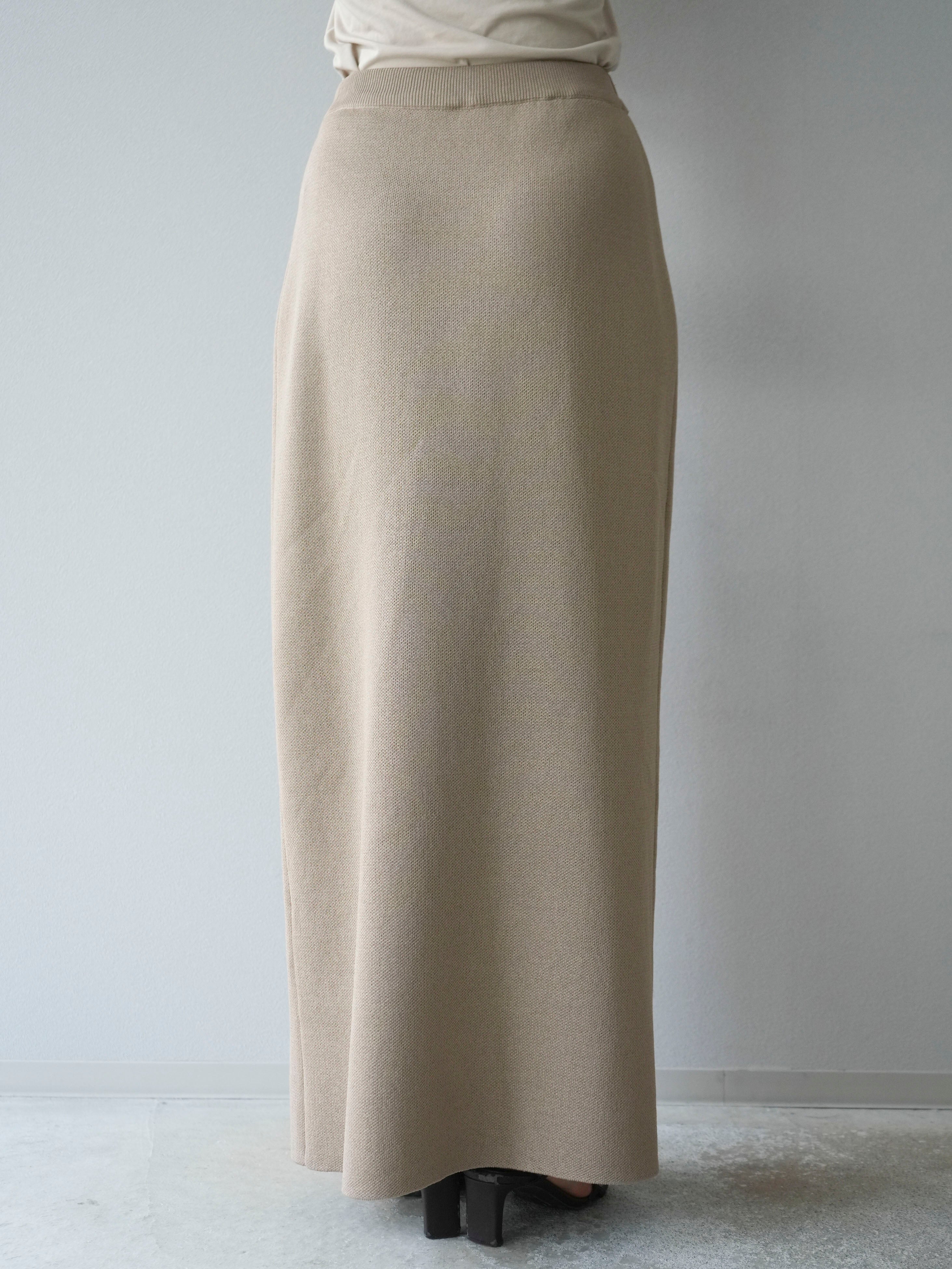 【関税込み】LVIR ベージュ ニット ロングスカート 予約]レーヨンポリIラインニットスカート/ベージュ – Lumier