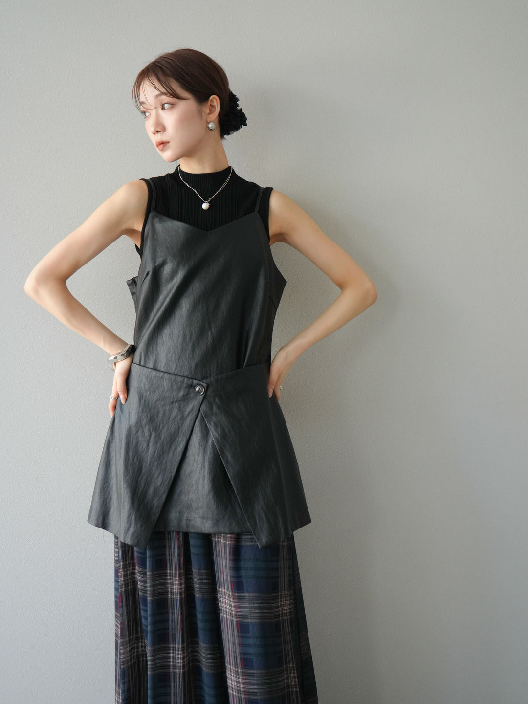 [予約]レイヤードレザーキャミソールチュニック/ブラック