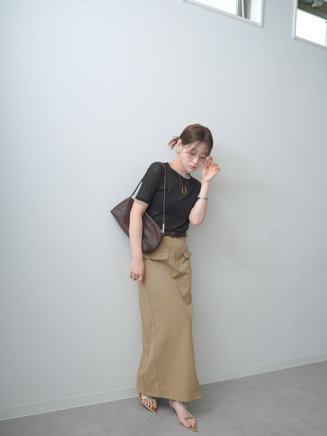 [SET]トリムレイヤードシアー半袖トップス+クレープデシンフラップ付きストレートスカート(2set)