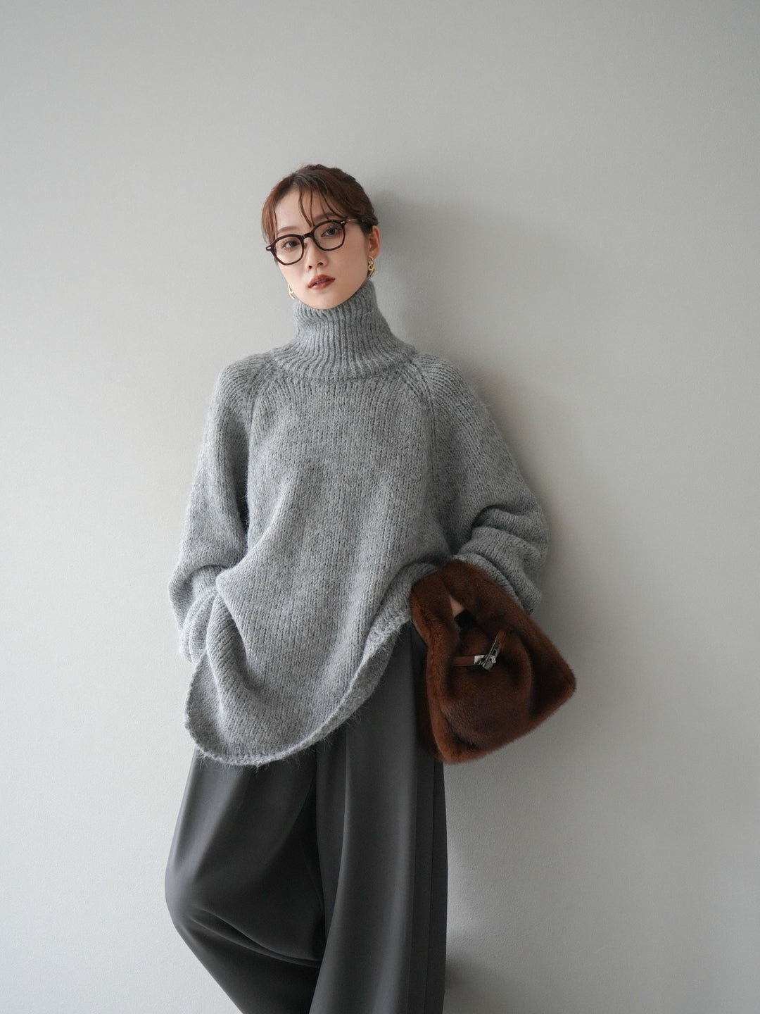 [予約]アシンメトリーハイネックニットプルオーバー/gray