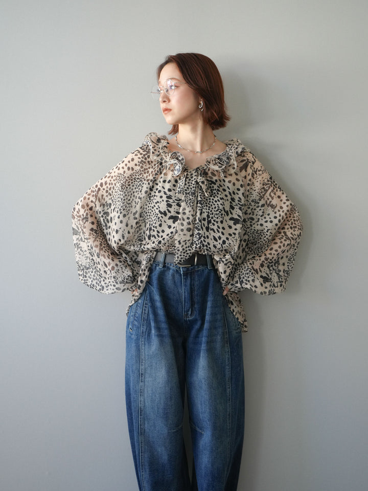 [予約]ラッフルネックシアーブラウス/leopard
