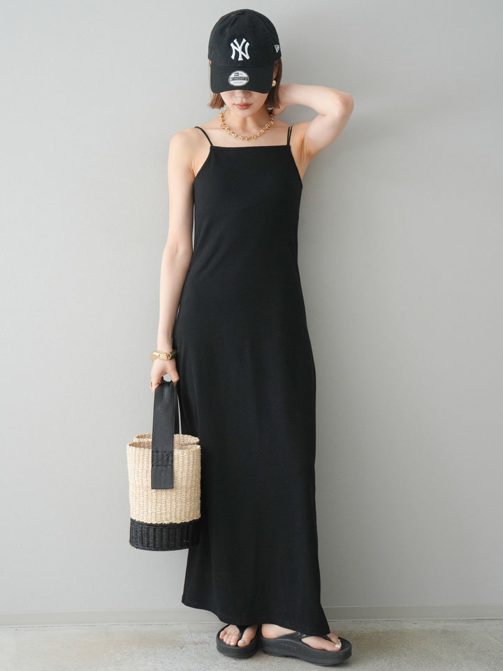 【預購】羅紋罩杯吊帶洋裝/黑色