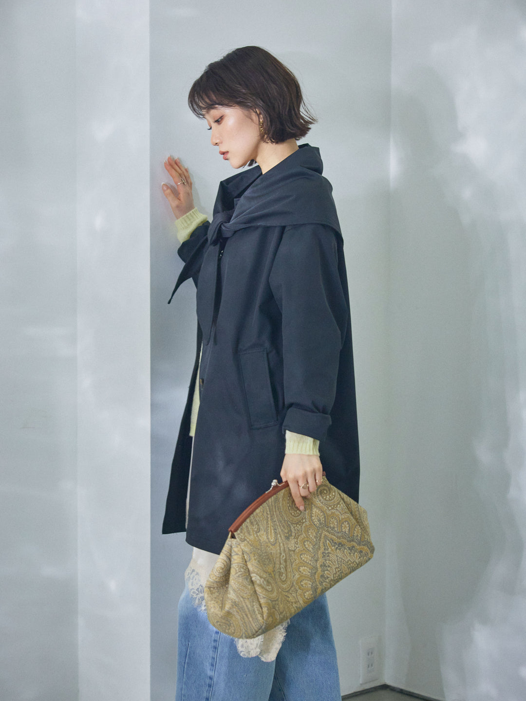 【Allure】[SET]スカーフ付ステンカラーミディアムコート+スカーフ付ステンカラーミディアムコート(2set)