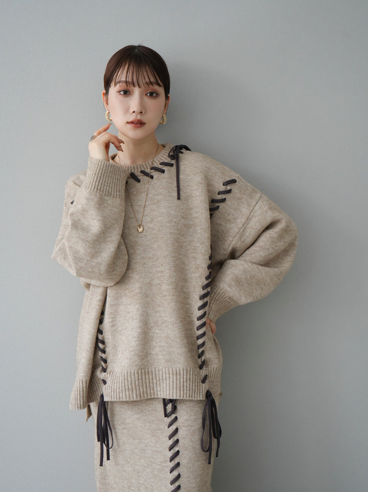 [Pre-order] Hand-stitched color-coordinated over-knit pullover/beige