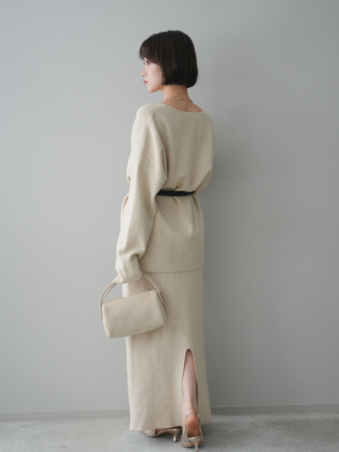 [SET]ベルト付Vネックニット＆スカートSET UP+選べるアクセセット(2set)