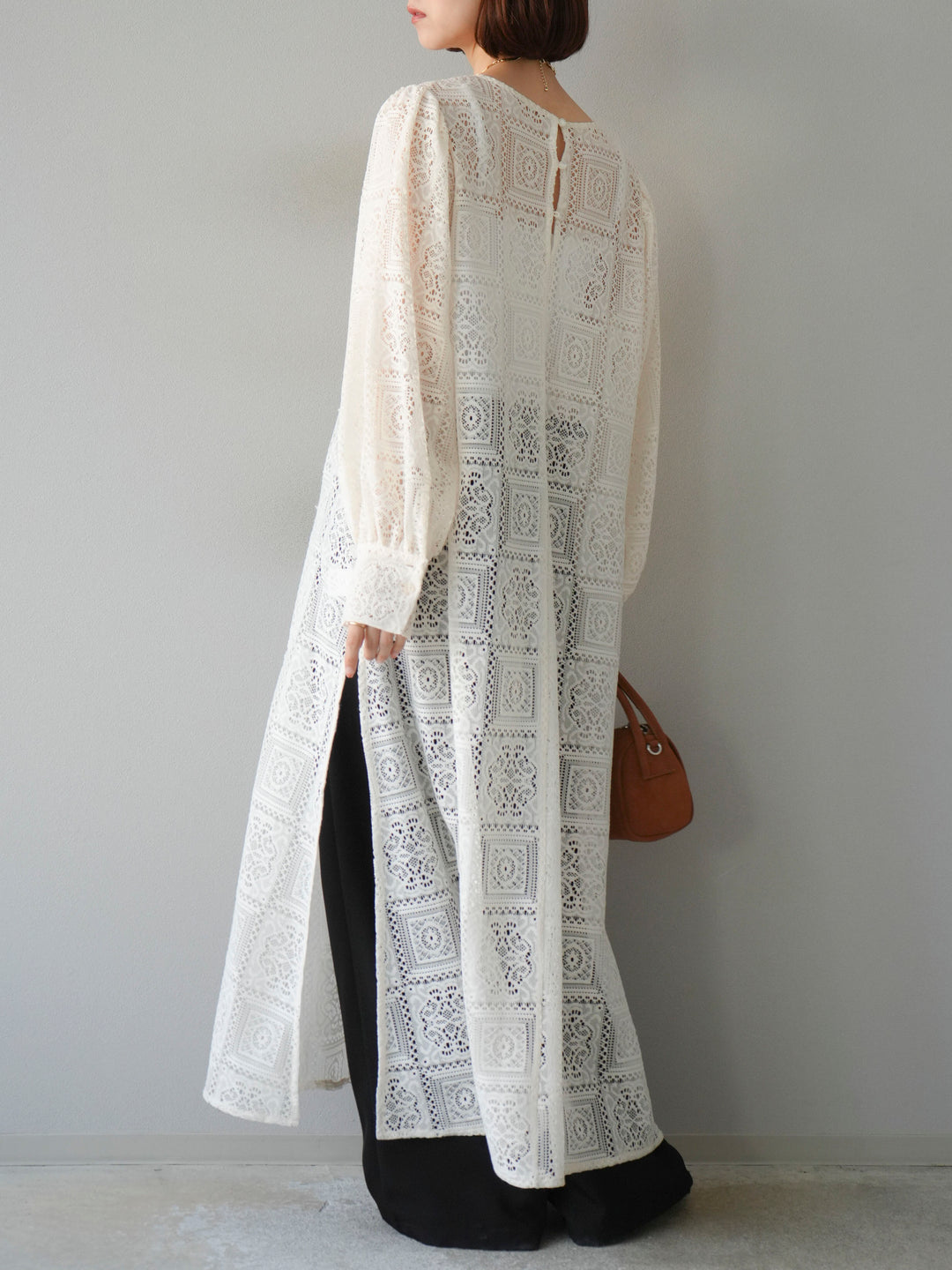 [預購] 皮帶環設計寬褲/黑色