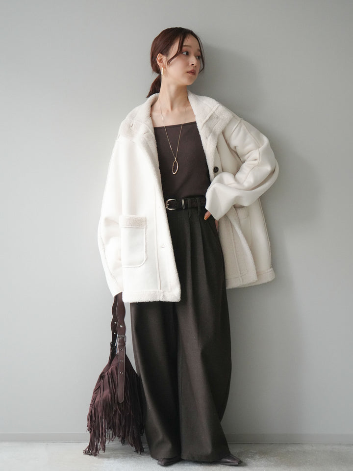 [SET]スタンドネックフェイクムートンミディアムコート+アニマル柄ベルト付きウールタッチワイドパンツ(2set)