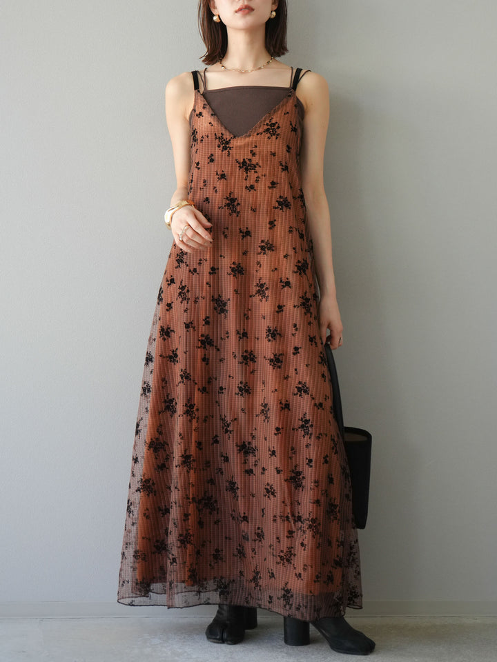 [SET]フロッキーチュールレイヤードベロアキャミワンピース+カップ付きバッククロスキャミソール(2set)