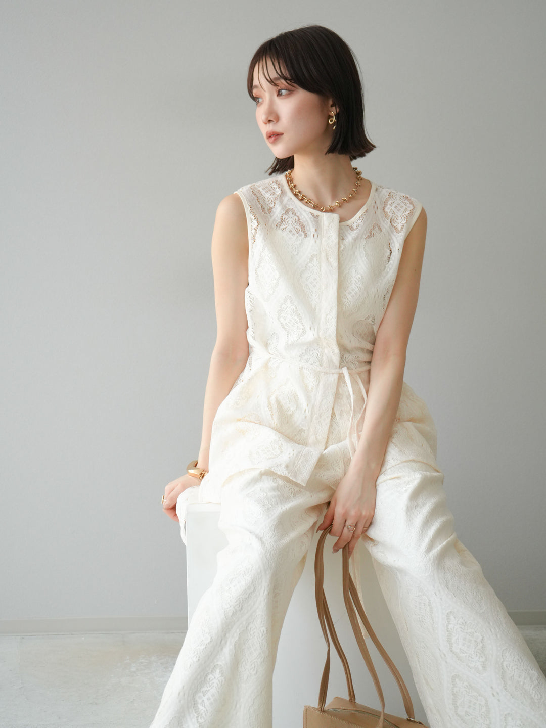 [予約]サテンパイピングレースノースリーブトップス/アイボリー