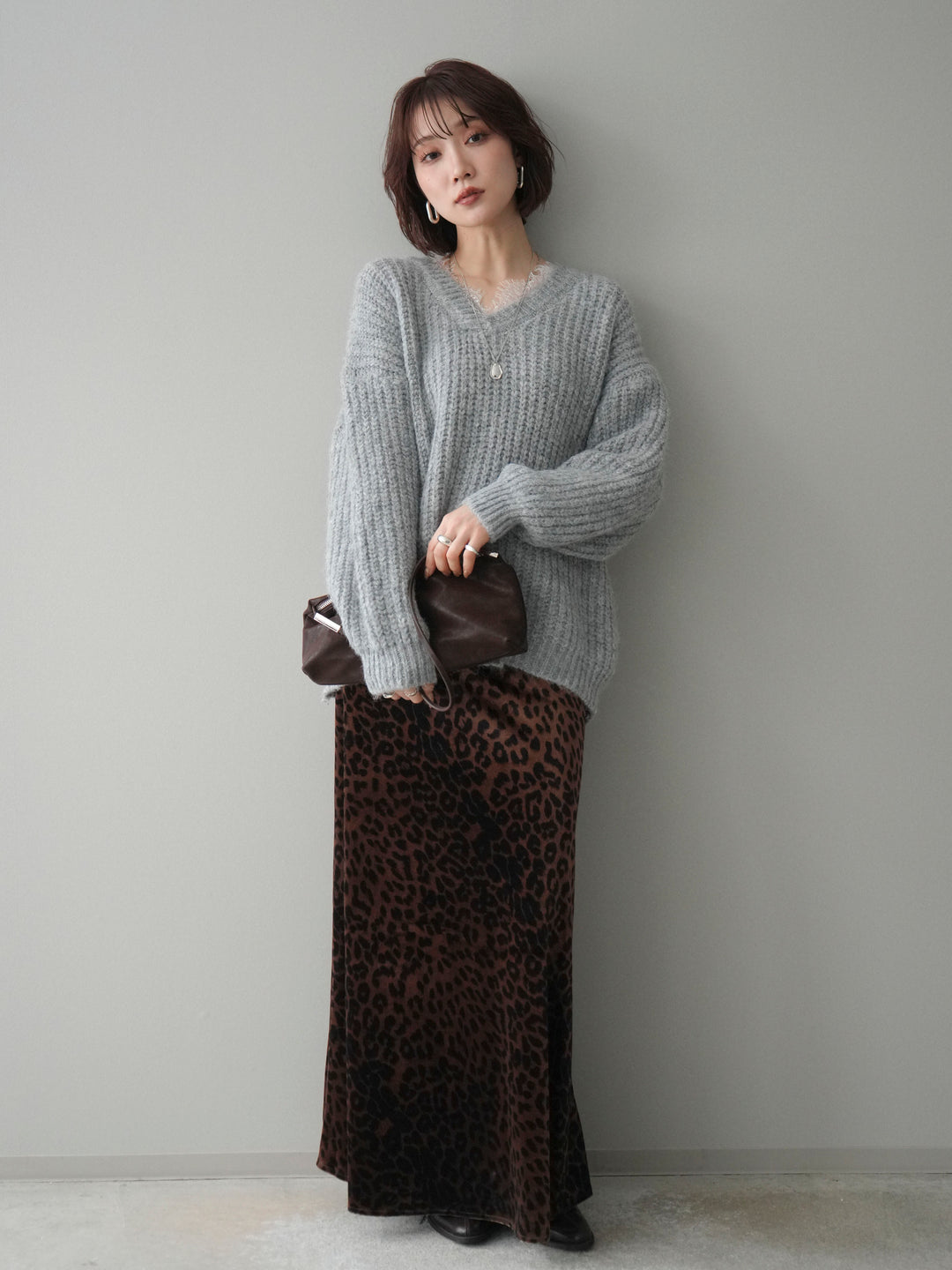 [SET]Vネックレースニットプルオーバー+レオパードベロアナロースカート(2set)