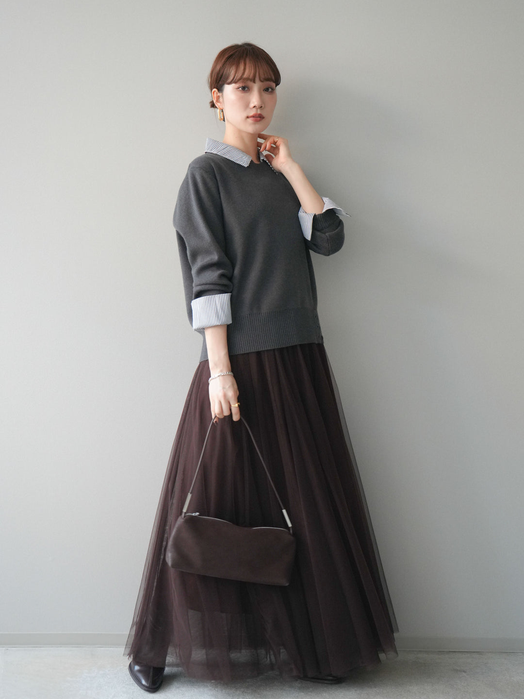[SET]シャツドッキングデザイン裾ボタンニットプルオーバー+チュールボリュームスカート(2set)