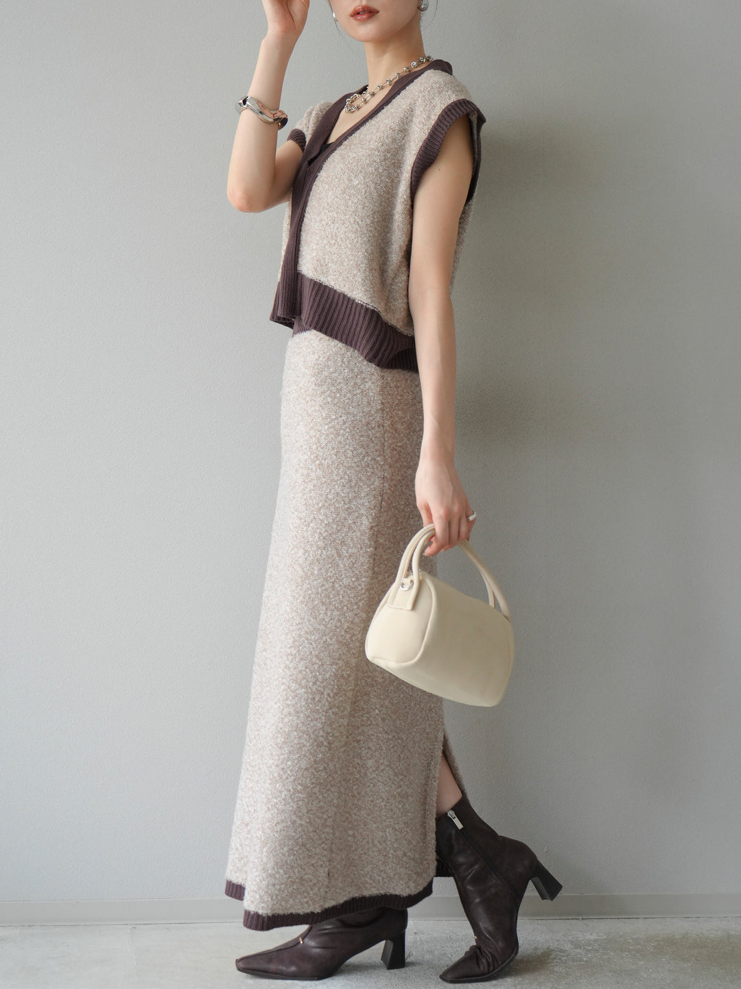 [予約]ブークレバイカラーニットベスト/ベージュ
