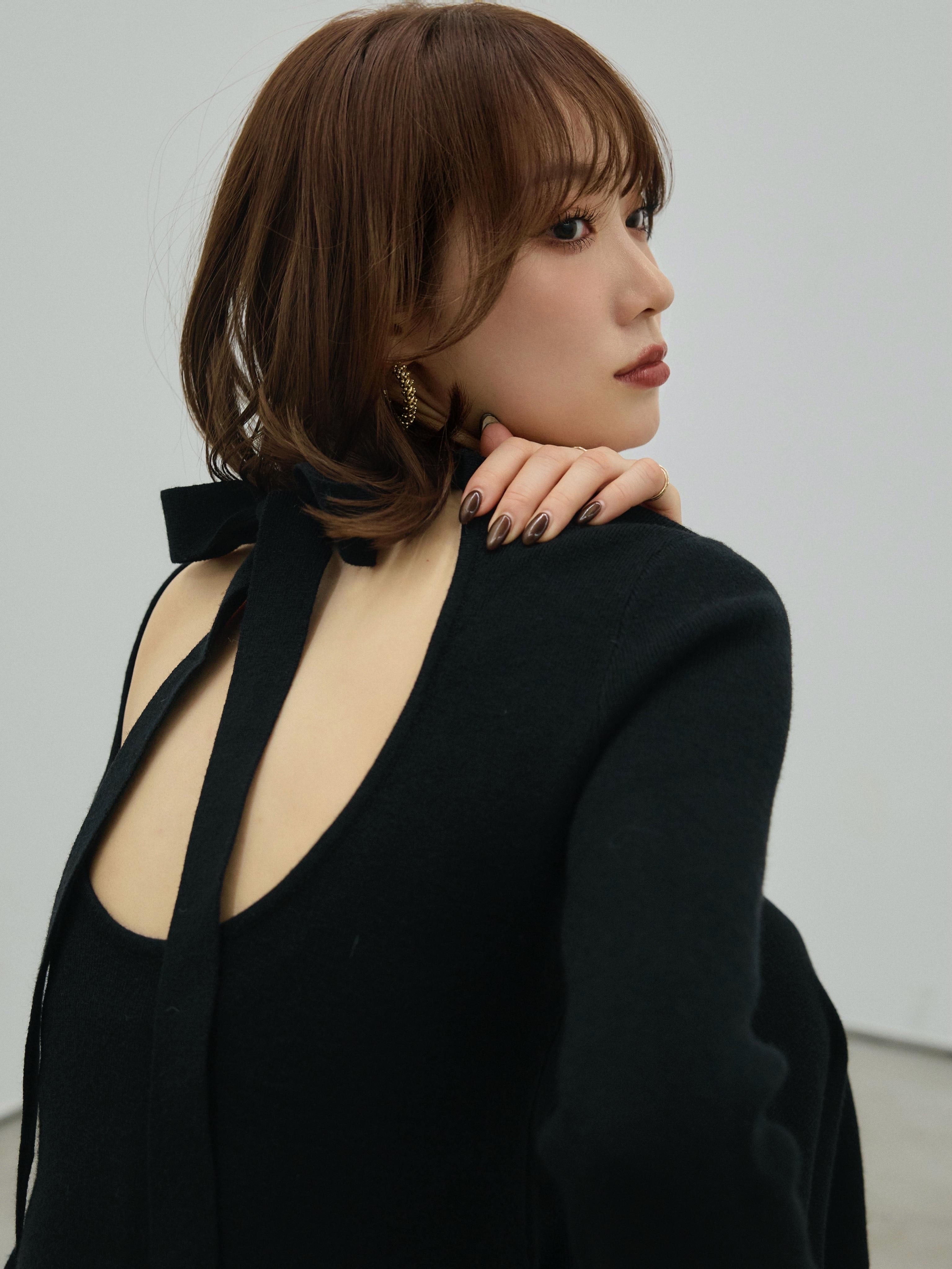 Allure】[SET]バックオープンニットワンピース+バックオープンニット
