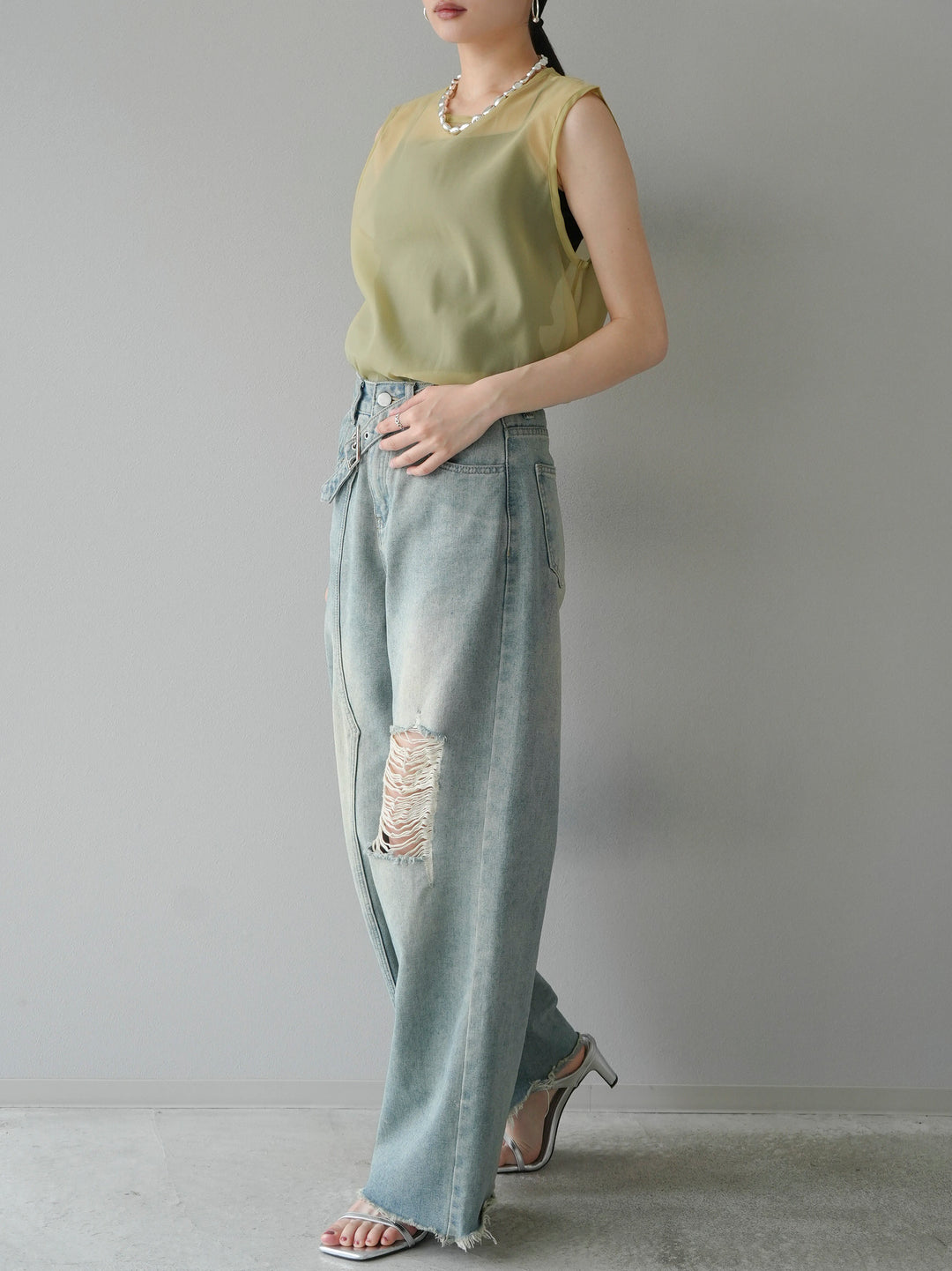 [SET] Organdy sleeveless top + belt asymmetrical damaged denim (2set)