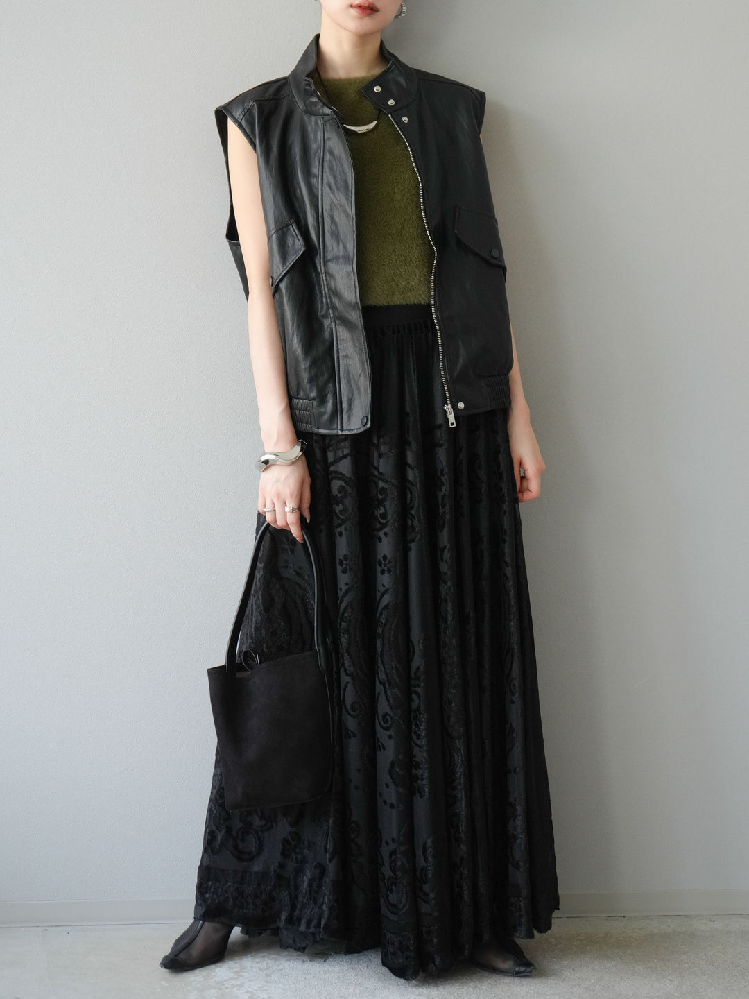 [予約]スリーブレスフェイクレザーブルゾン/ブラック