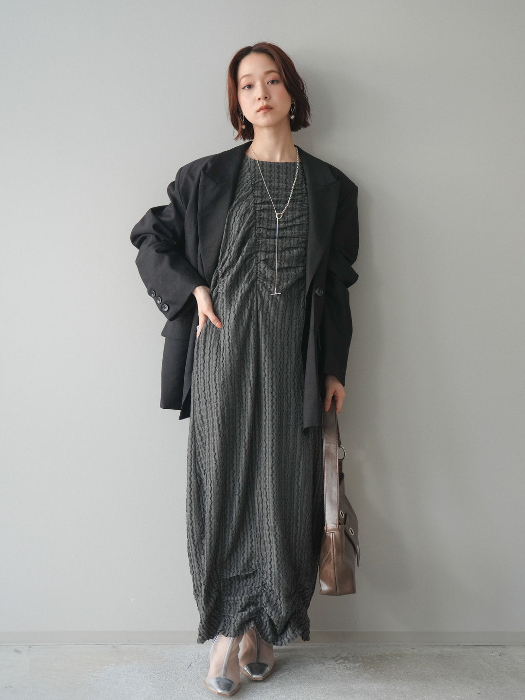 [SET]シャーリングジャガードノースリーブワンピース+エフォートレステイラードジャケット(2set)
