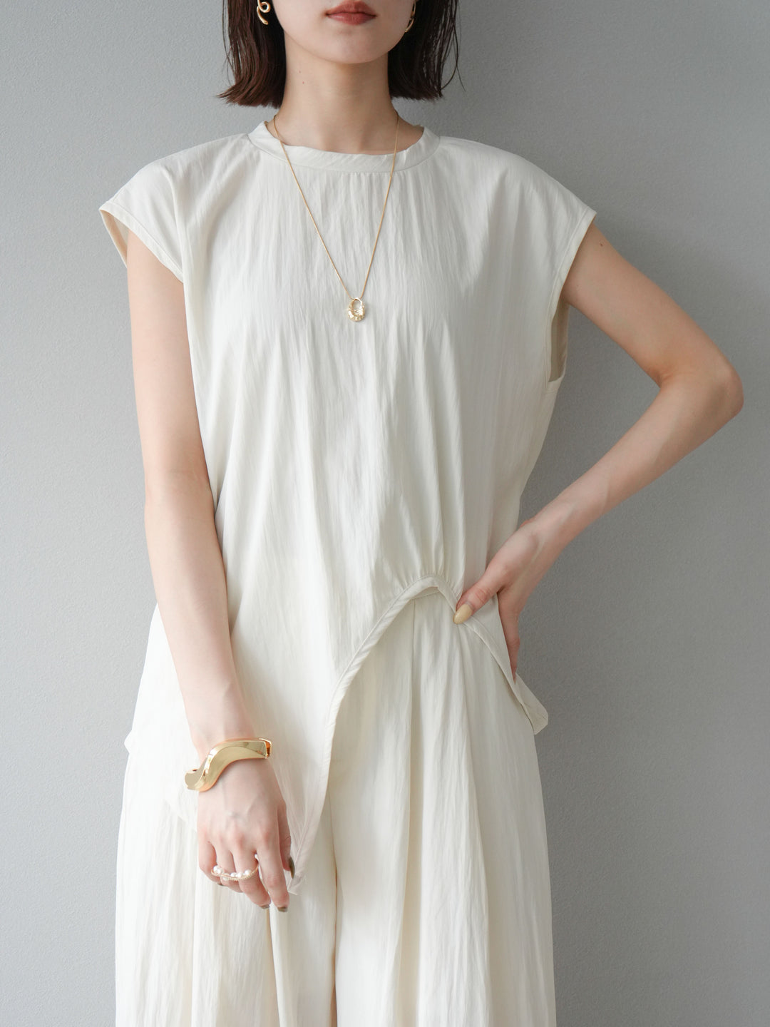 [SET] 不對稱套頭衫＆寬褲 SET UP（2套）